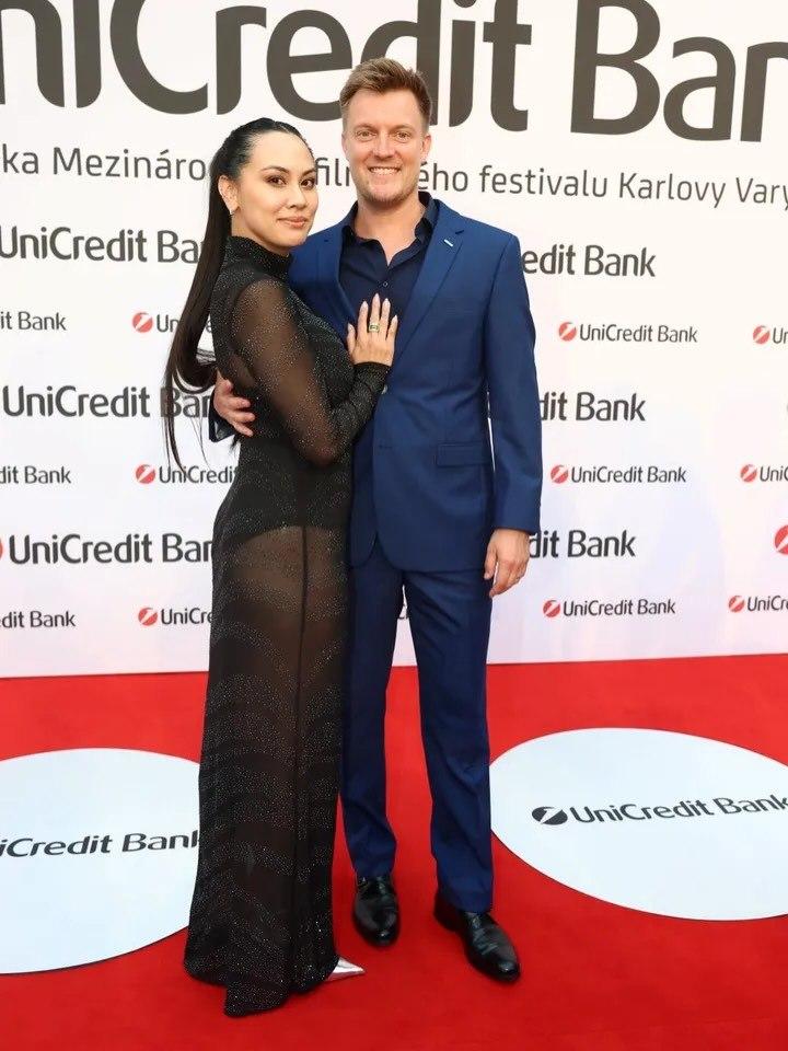 https://s6.iimage.su/s/07/g916t78x9ziJXgXZgR8l8DYYeodBEKaz7yXMuGGoB.jpg